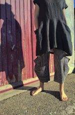 Lotus pants. Digital sewing pattern featuring a lagenlook style and hip pockets. - Image 5