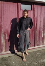 Lotus pants. Digital sewing pattern featuring a lagenlook style and hip pockets. - Image 3