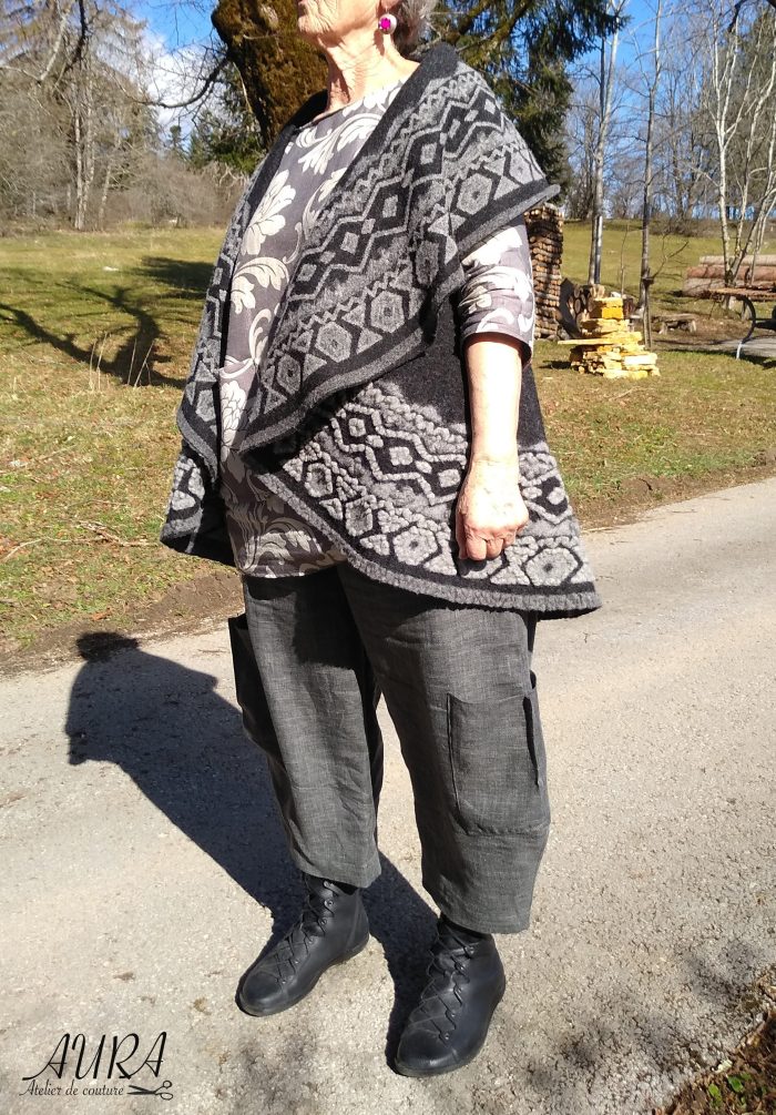 Lotus pants. Digital sewing pattern featuring a lagenlook style and hip pockets. - Image 6